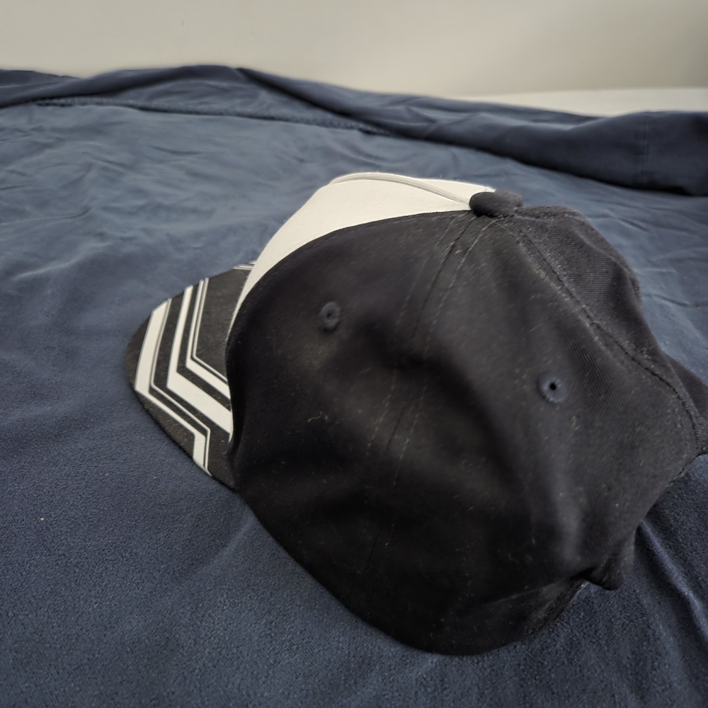 F1 Alpha Tauri Racing Hat - Picture 5 of 9